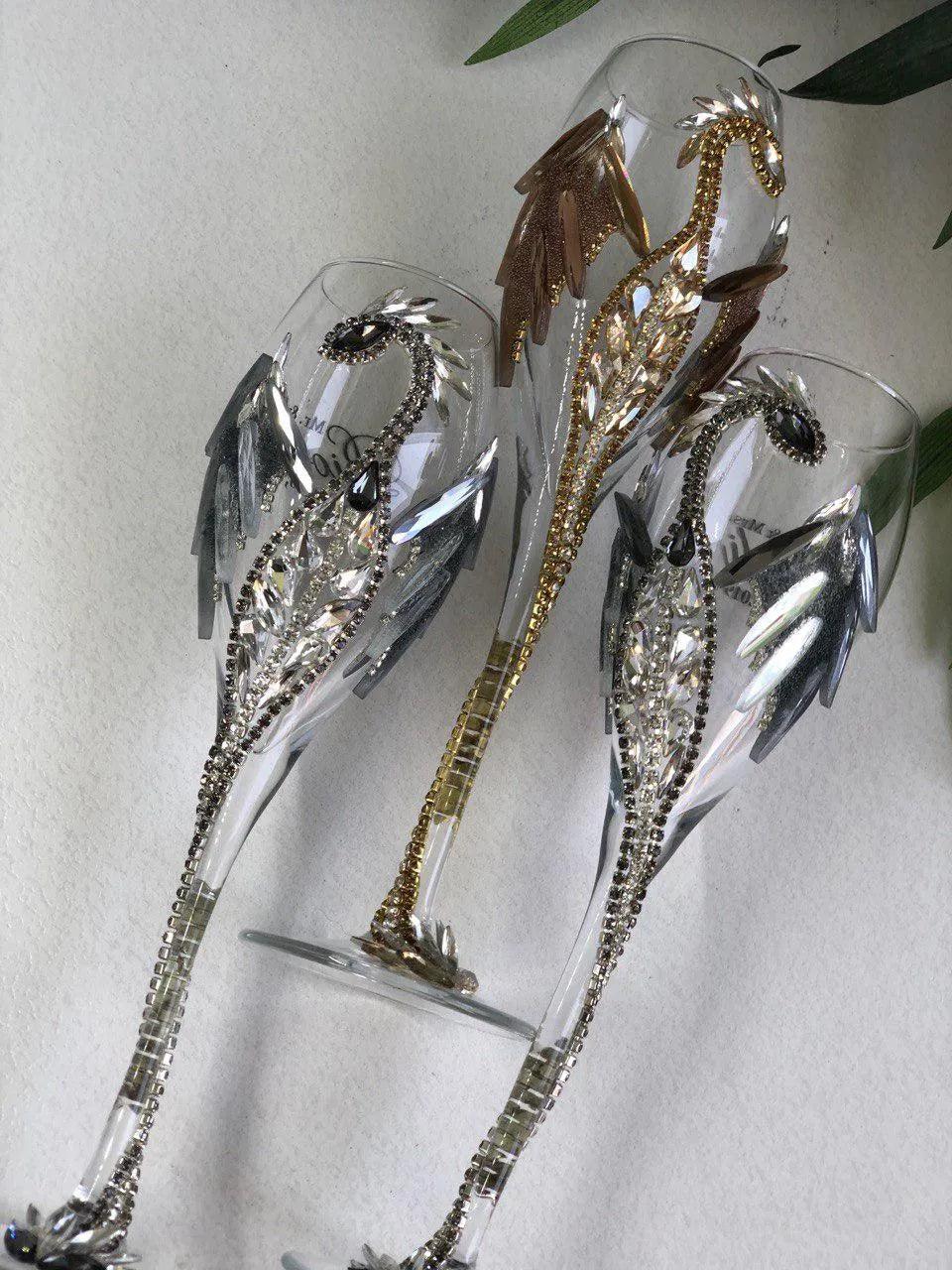 Dragon's Toast Champagne Glass