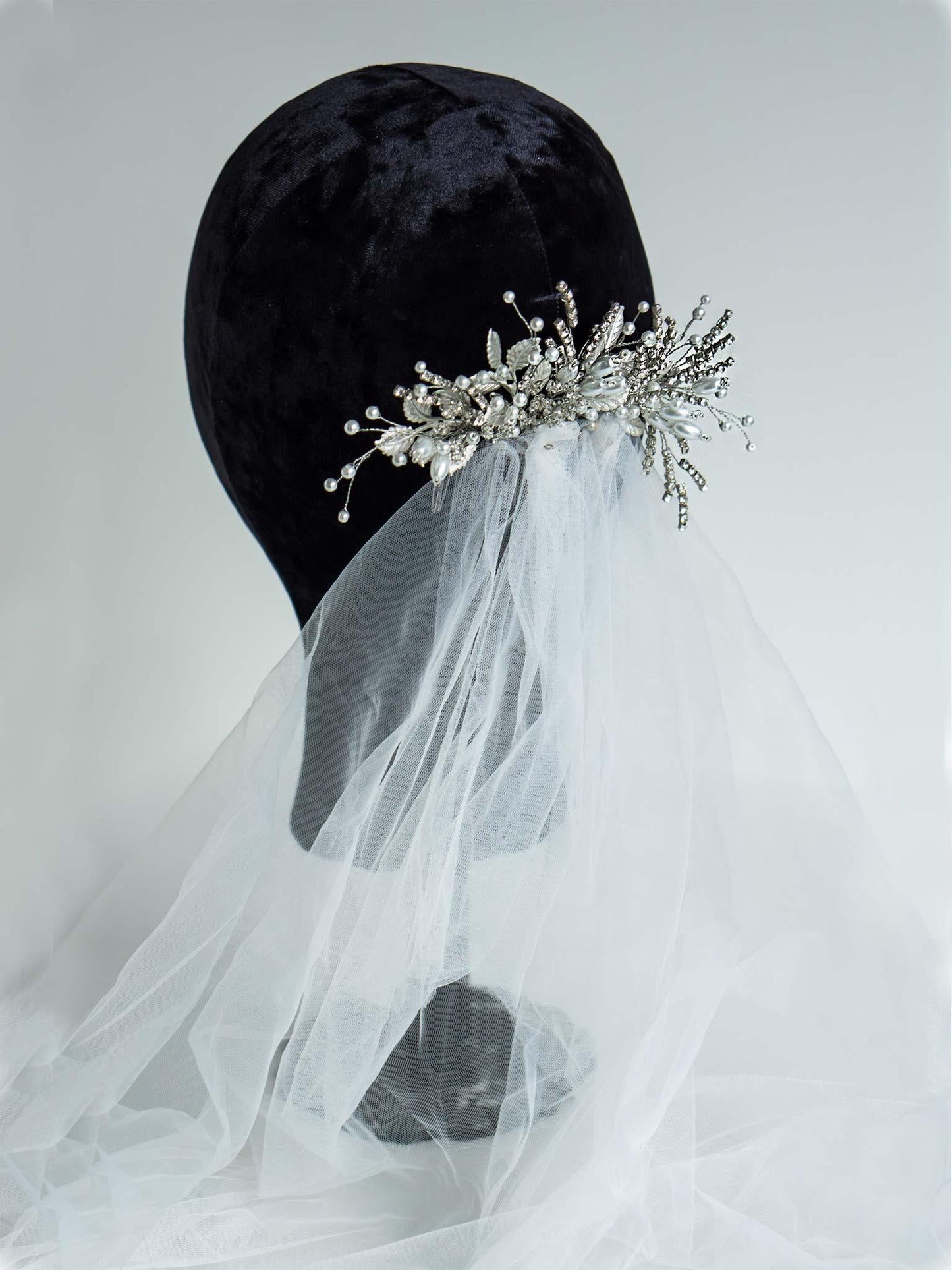 Bridal Hair Comb Accessory in Silver Rhinestone and Pearls | DiAmoreDS - Collection Meadow Symphony