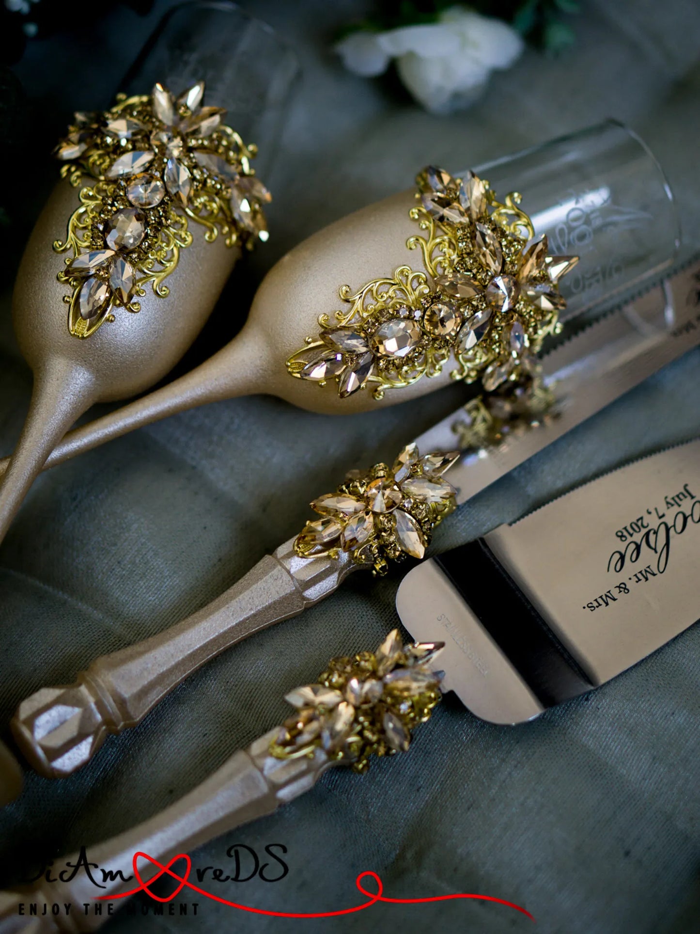 Gloria Gold Wedding Cake Server and Cake Knife Set - Personalized Elegance