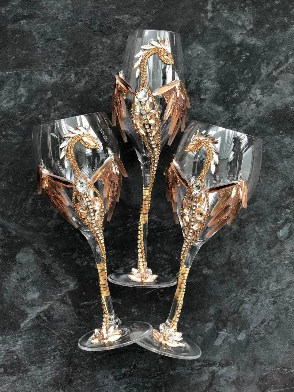Golden Glimmer: Dragon-Adorned Wine Goblet