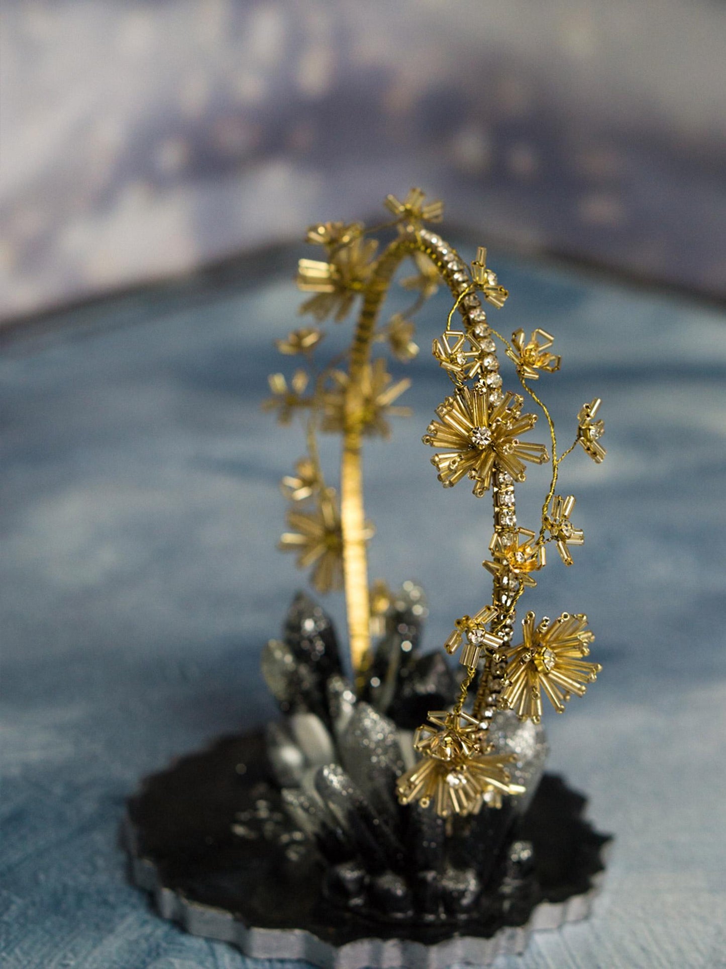 Hair accessory for brides with small flowers and crystal accents