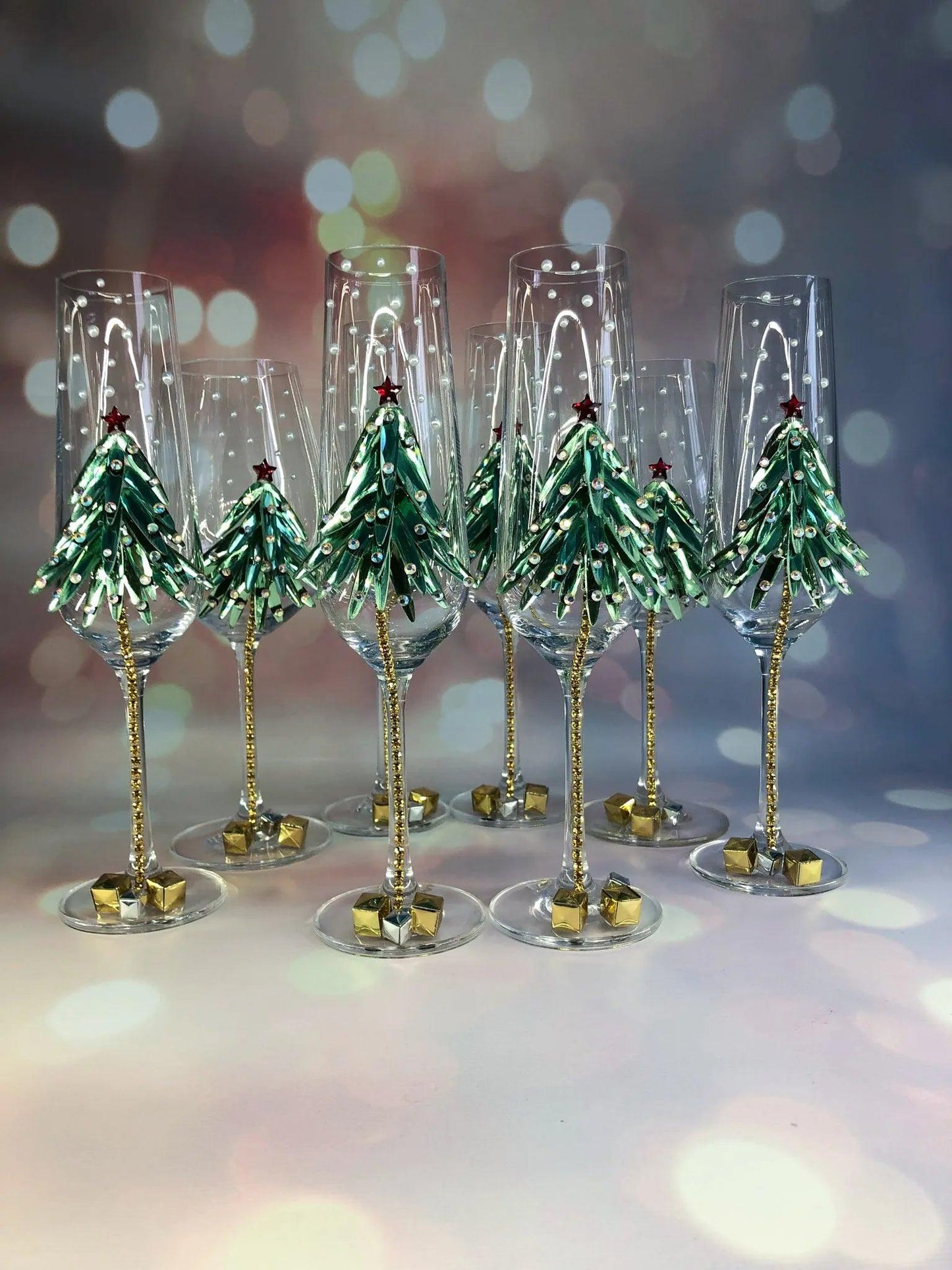 Personalized Wine Glasses with Christmas Tree Design