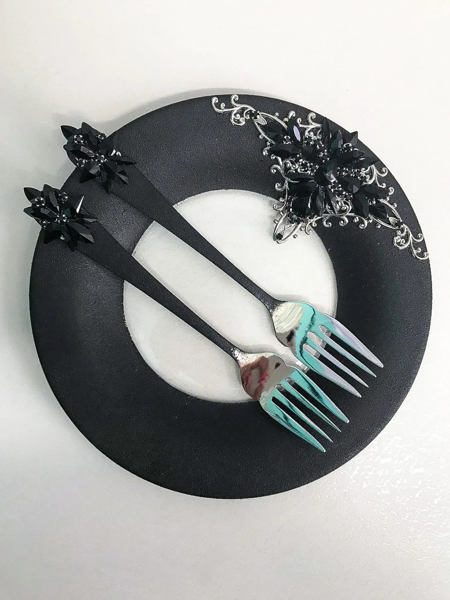 Elegant Gothic Black Crystals Wedding Cake Plate and Fork Set - Gloria Collection