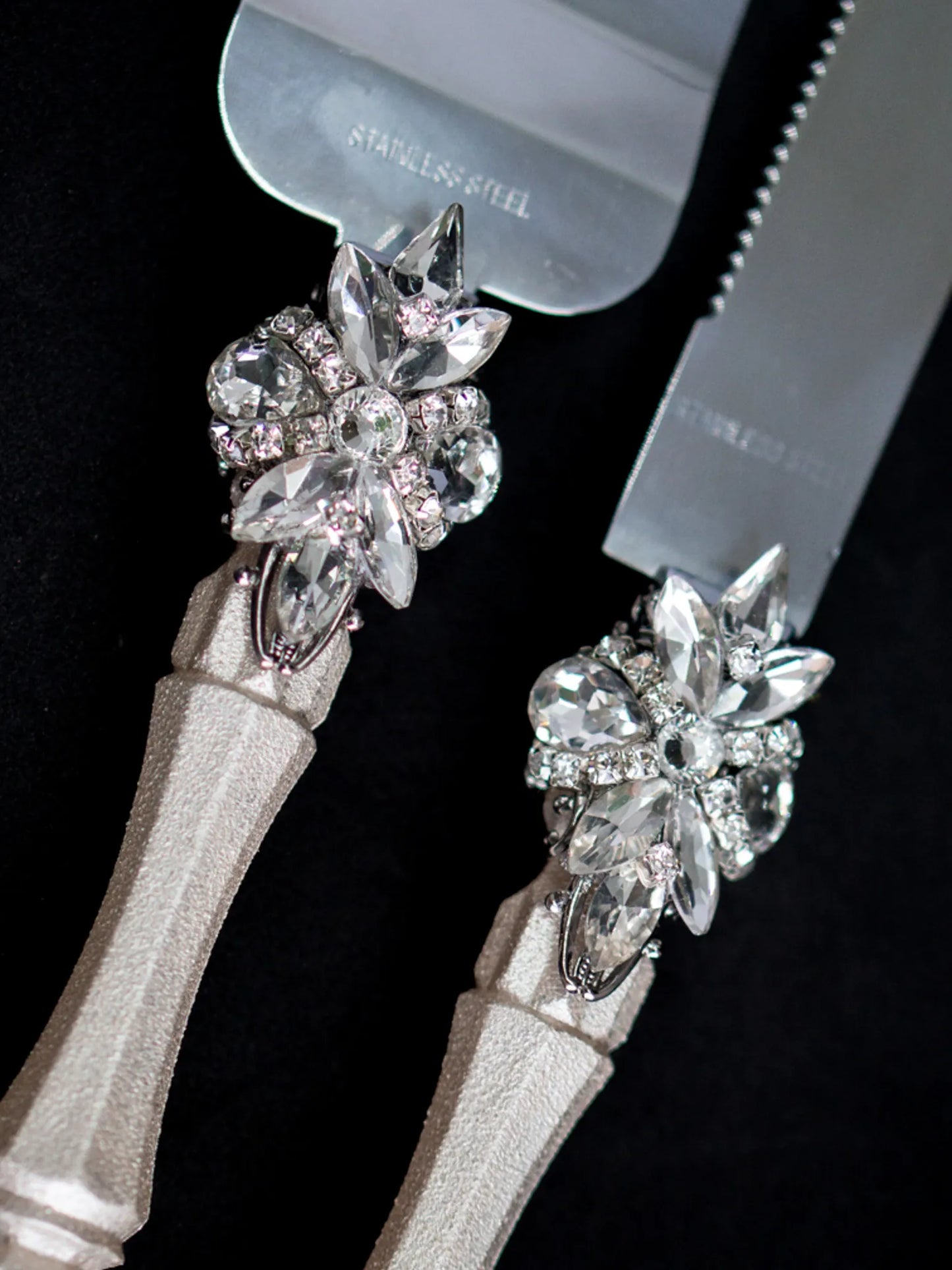 Elegant Ivory and Silver Crystal Wedding Cake Cutting Set - Gloria Collection