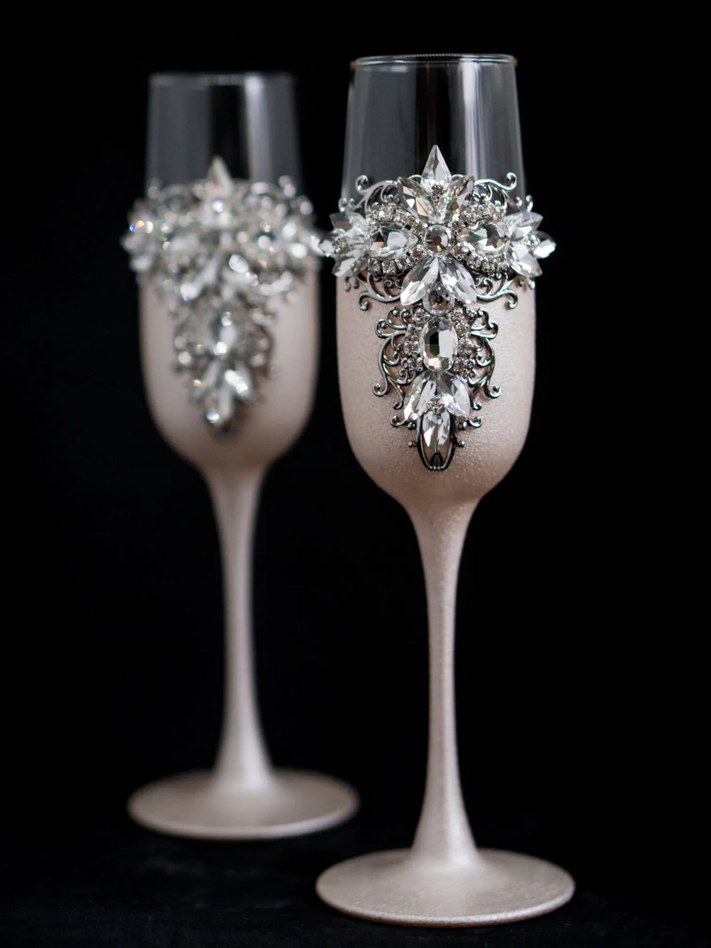 Ivory Elegance Crystal Champagne Flutes - Gloria Collection