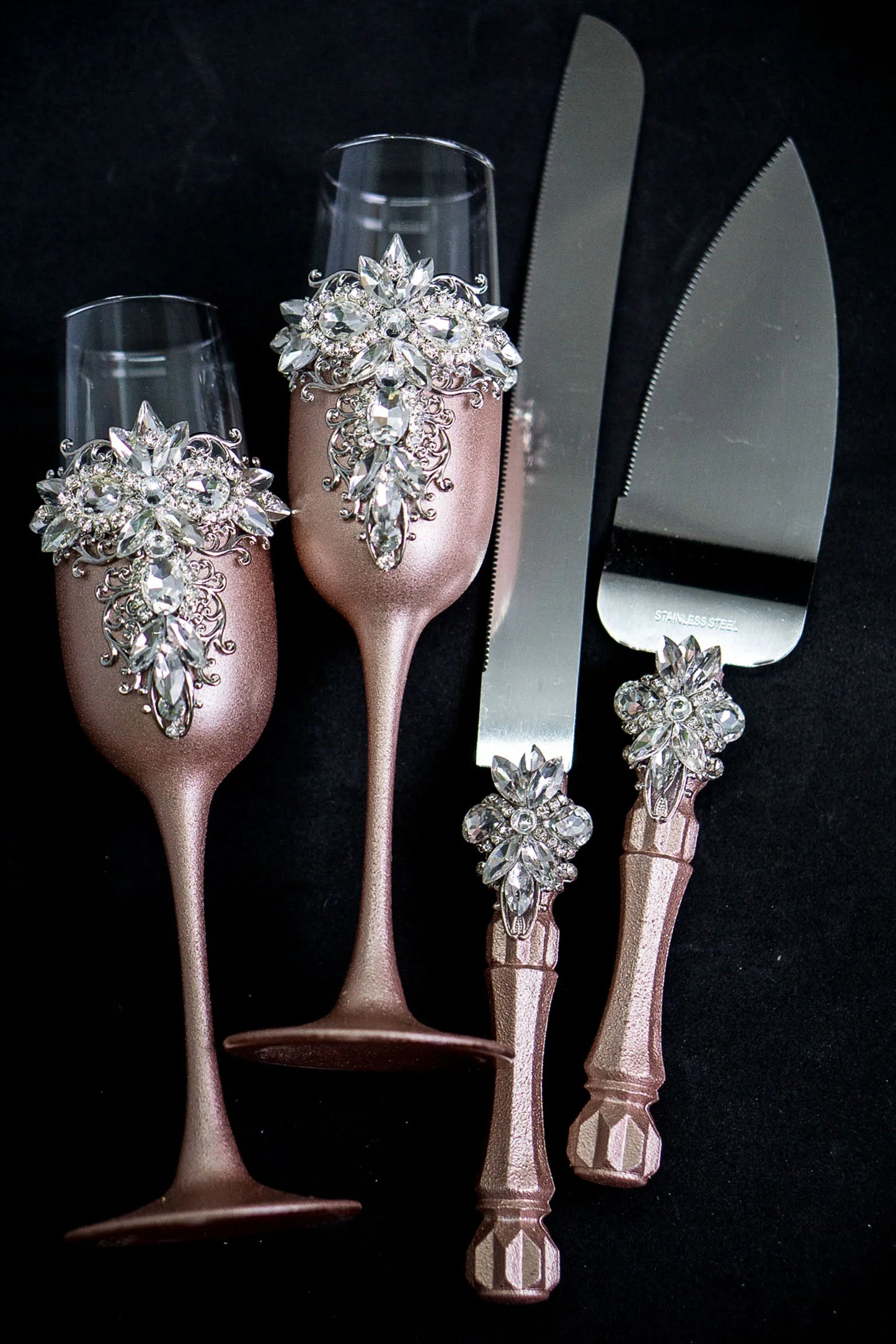 Personalized Silver and Rose Gold Wedding Champagne Flutes - Gloria Collection