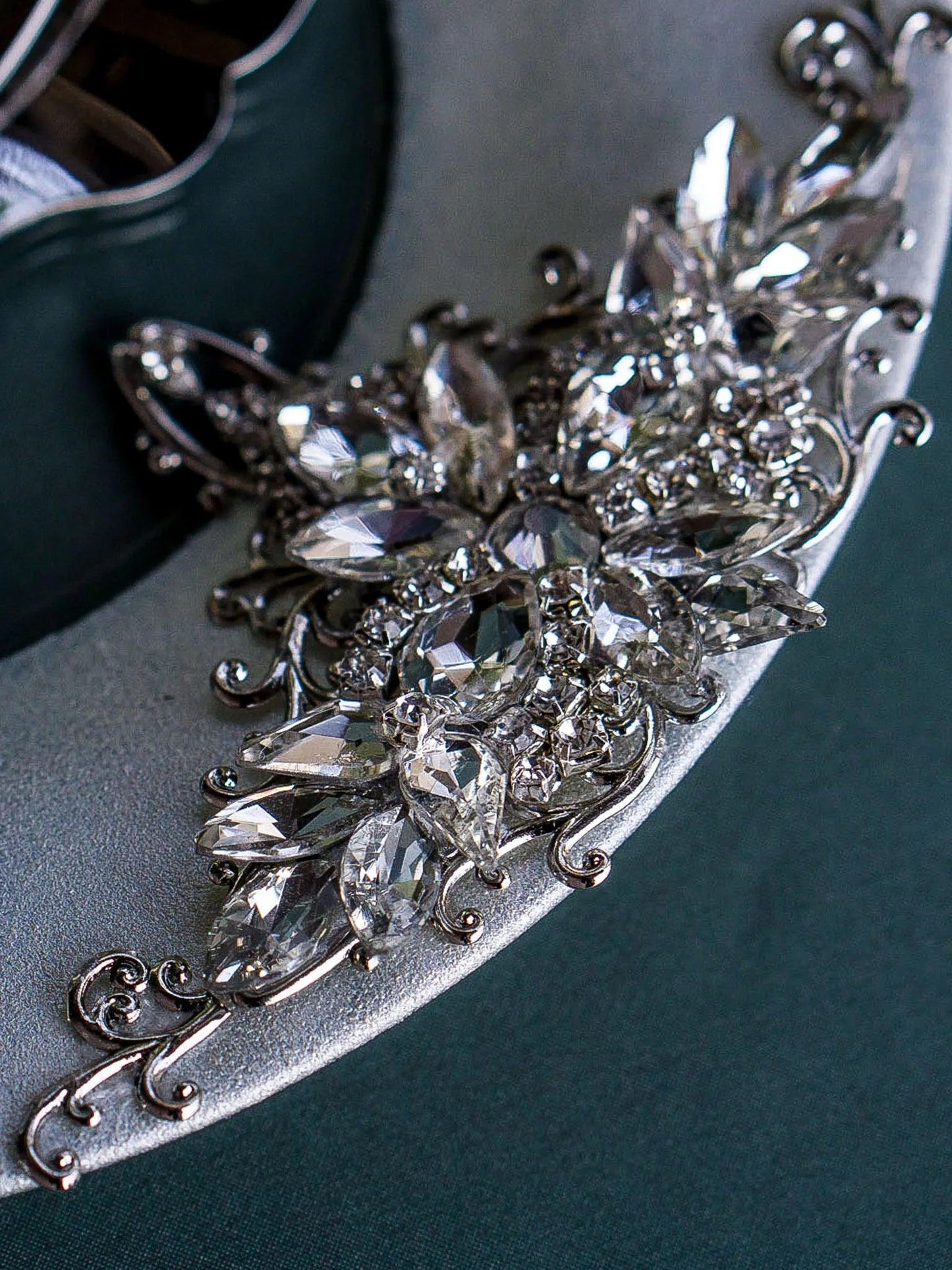 Elegant Silver Crystals Engraved Wedding Dessert Forks and Plate Set