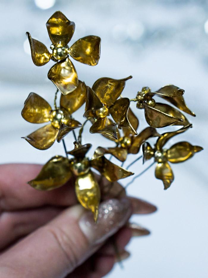 Set of 4 Golden Flower Hair Pins for Weddings and Special Occasions