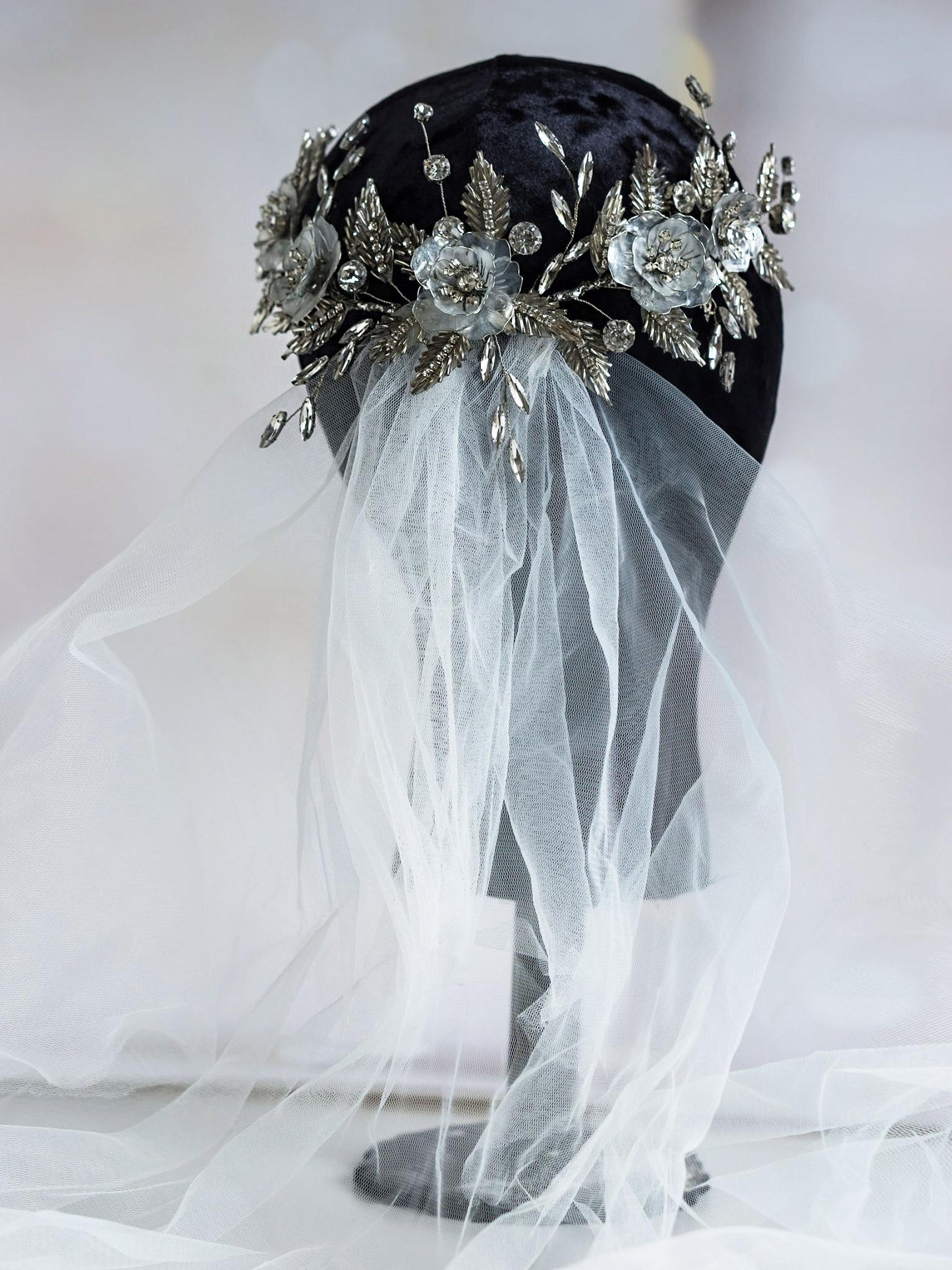 Radiant bridal hair accessory with flowers and crystals