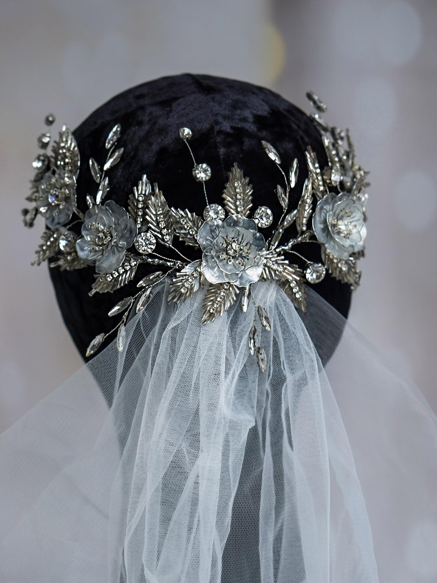 Stunning silver hair vine with intricate details