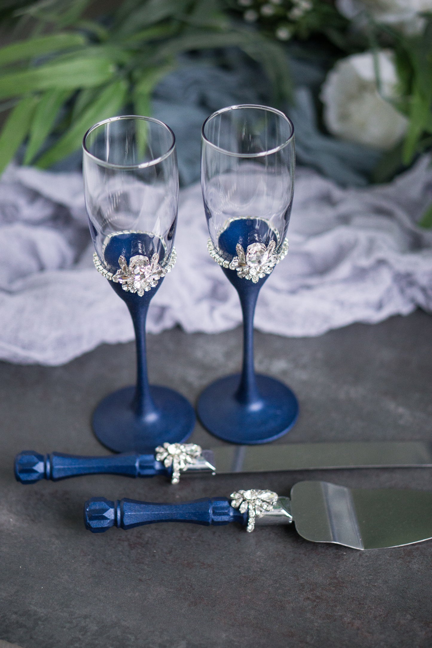 Personalized navy blue wedding flutes