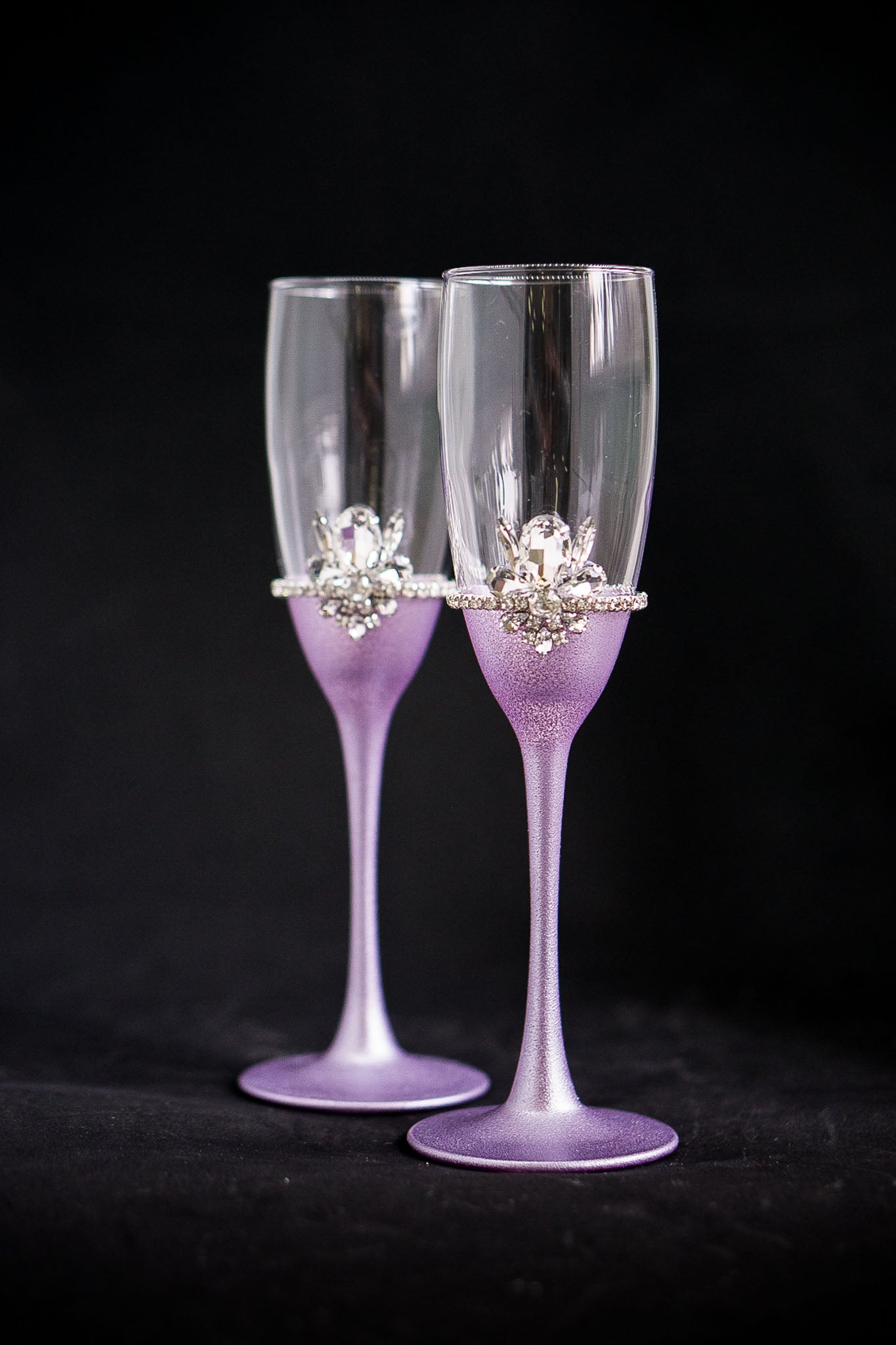 Lavender and silver anniversary glasses