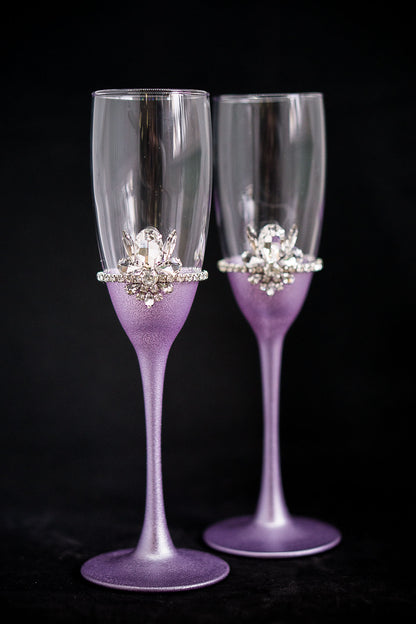 Bride and groom champagne toasting set