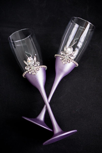 Lavender themed wedding toasting flutes