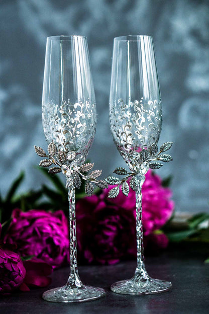 Sophisticated silver personalized wedding champagne flutes