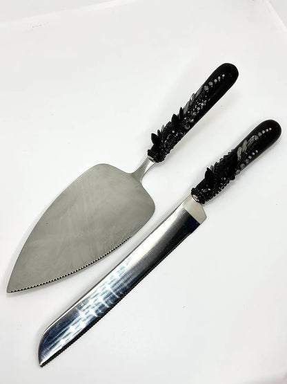 Personalized cake knife and server set for gothic-themed weddings