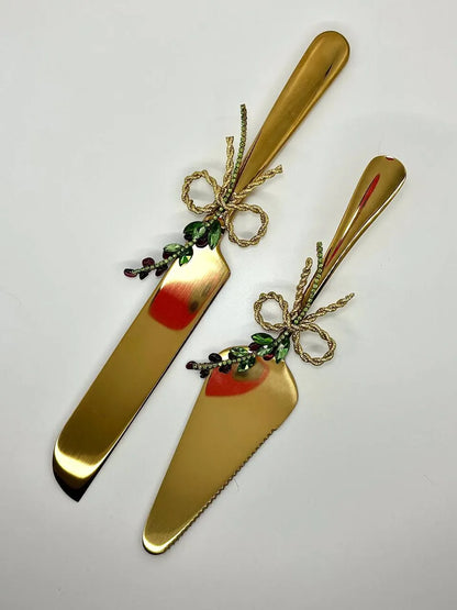 Luxurious gold cake server set for romantic and rustic-themed weddings