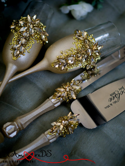 Gloria Gold Mr. and Mrs. Dessert Forks and Plate Set - Personalized Elegance