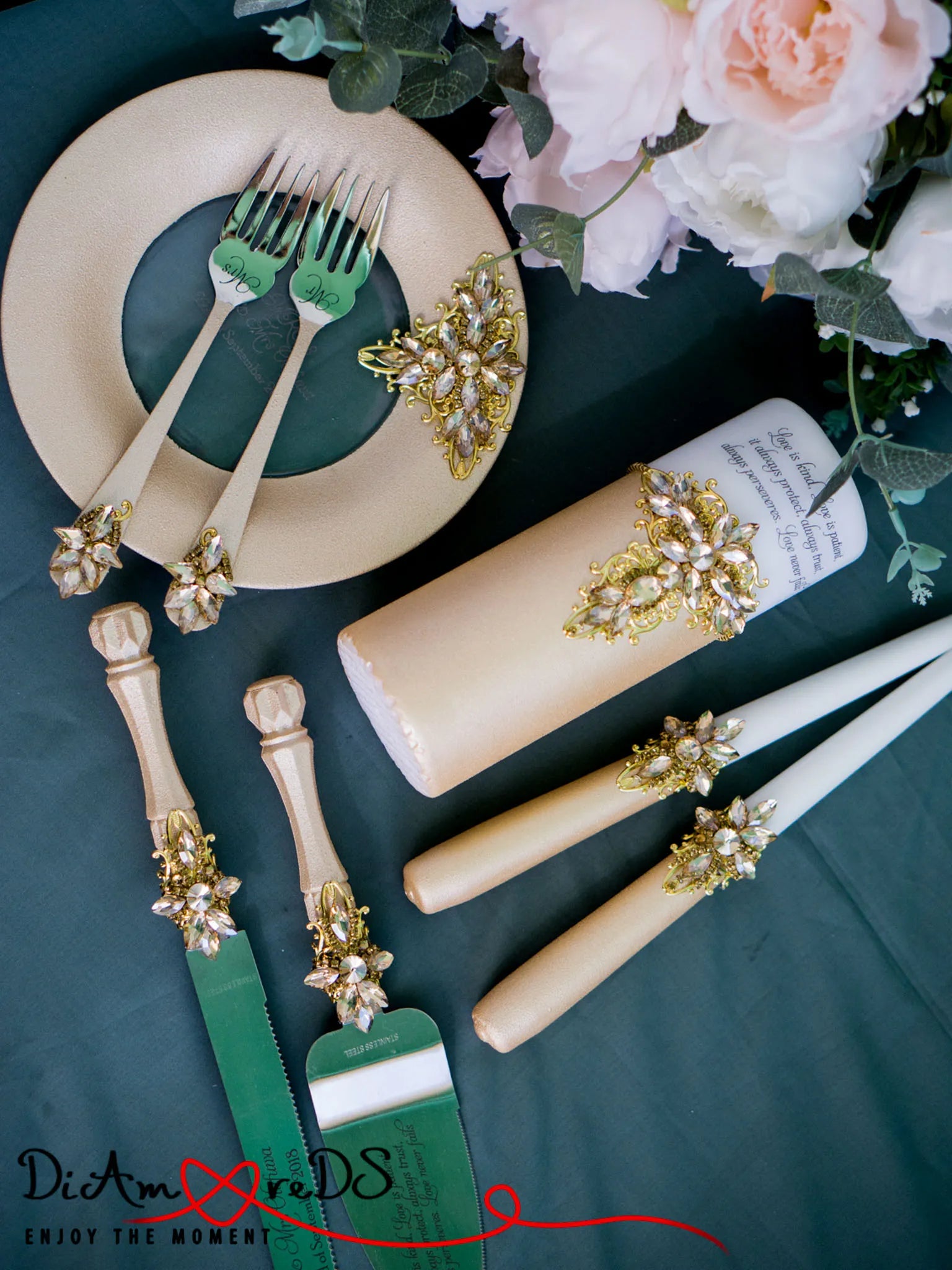 Customizable wedding accessories for special occasions
