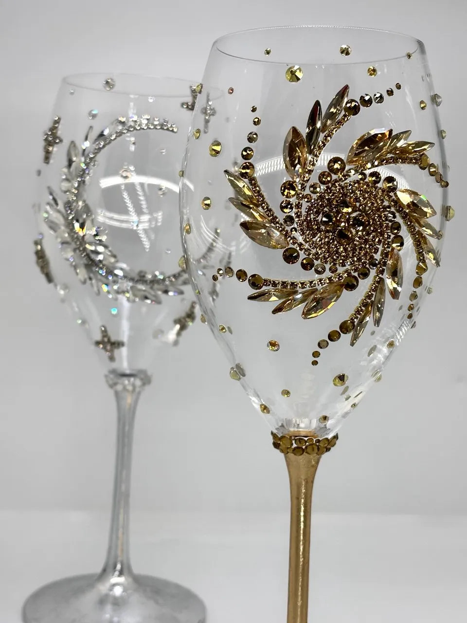 Elegant cosmic-themed toasting glasses for weddings and anniversaries