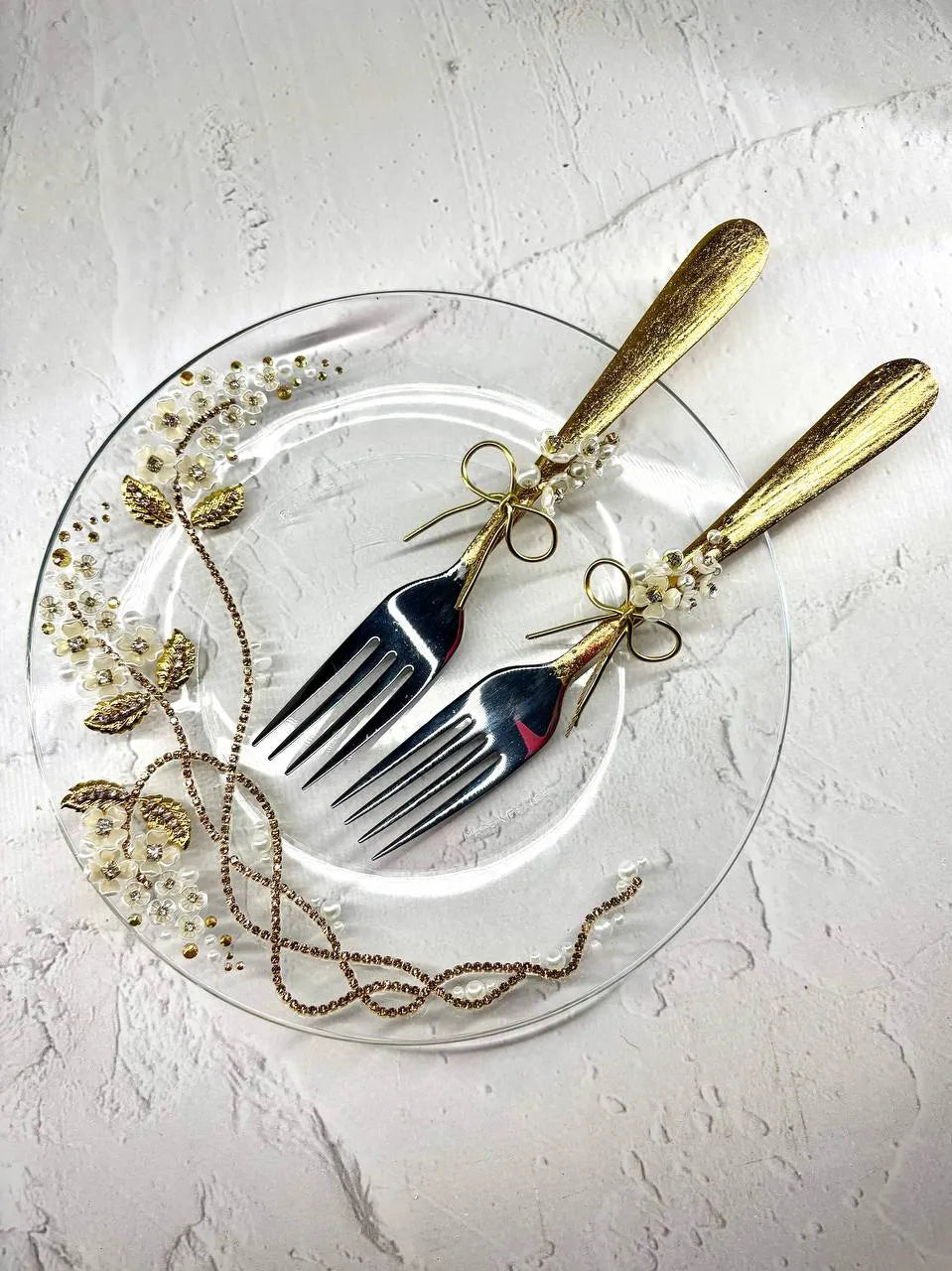 Wedding Cake Plate and Forks by collection 'Vintage Flowers'