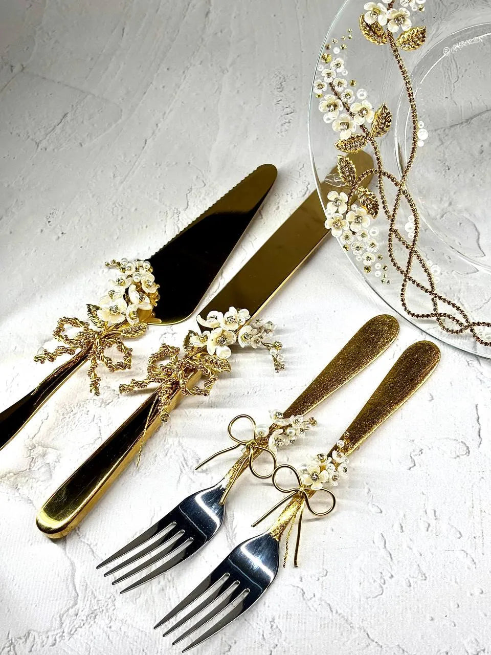 Personalized Wedding Cake Plate and Forks with Gold Serving Set by 'Vintage Flowers'"