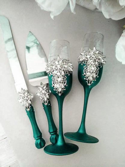 Elegant Emerald and Silver Crystals Flutes and Cake Cutlery Set - Gloria Collection