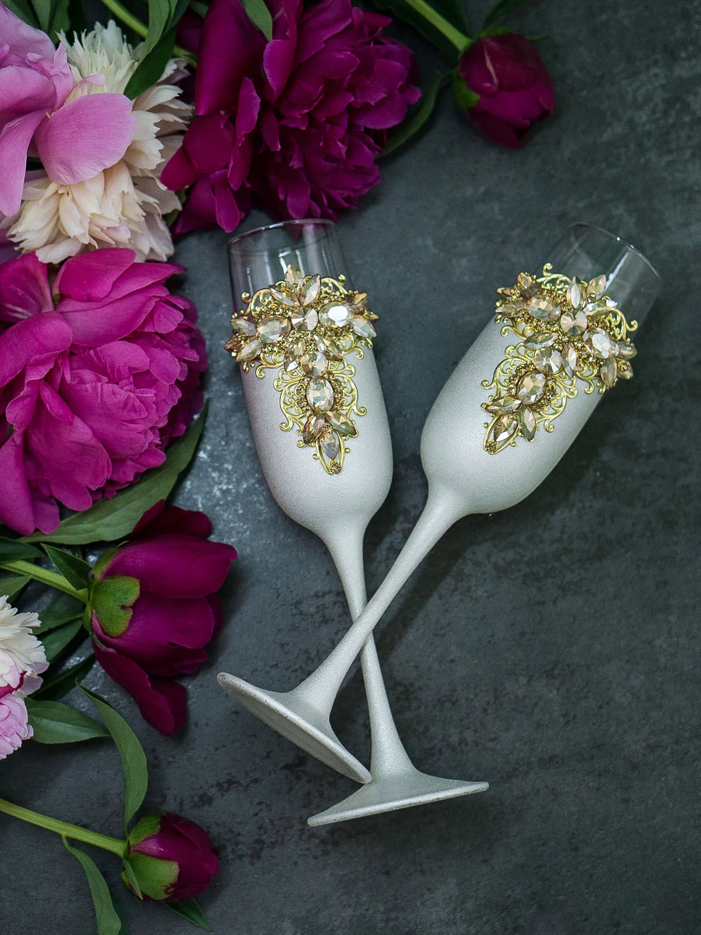 Engraved Gold and White Wedding Toasting Flutes | Gloria