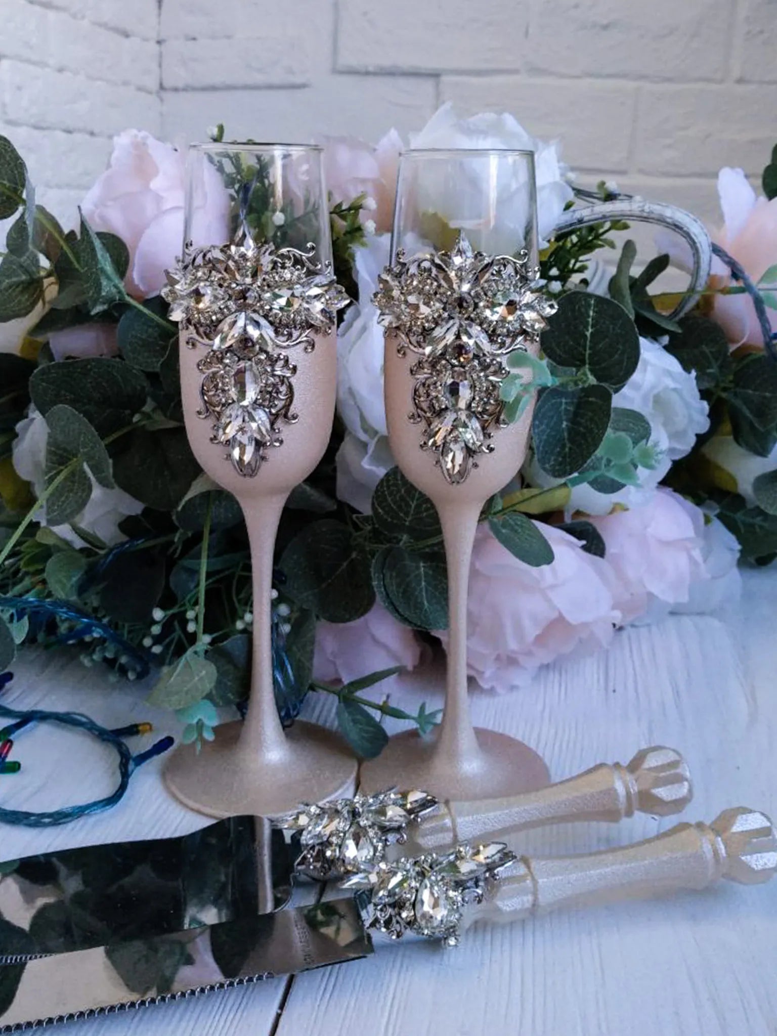 Personalized Silver and Ivory Mr. and Mrs. Champagne Flutes and Cake Serving Set