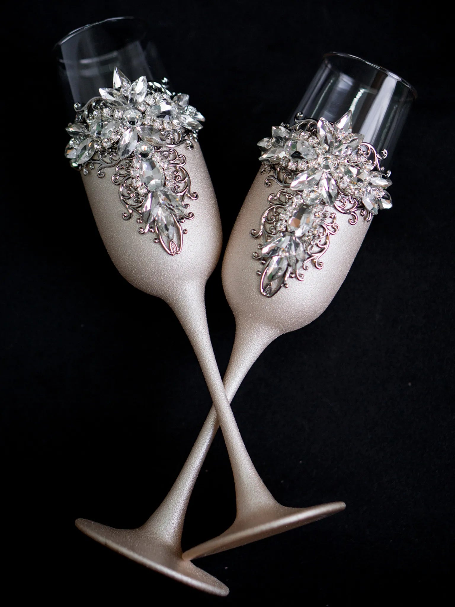 Customized Silver and Ivory Champagne Glasses and Cake Serving Kit