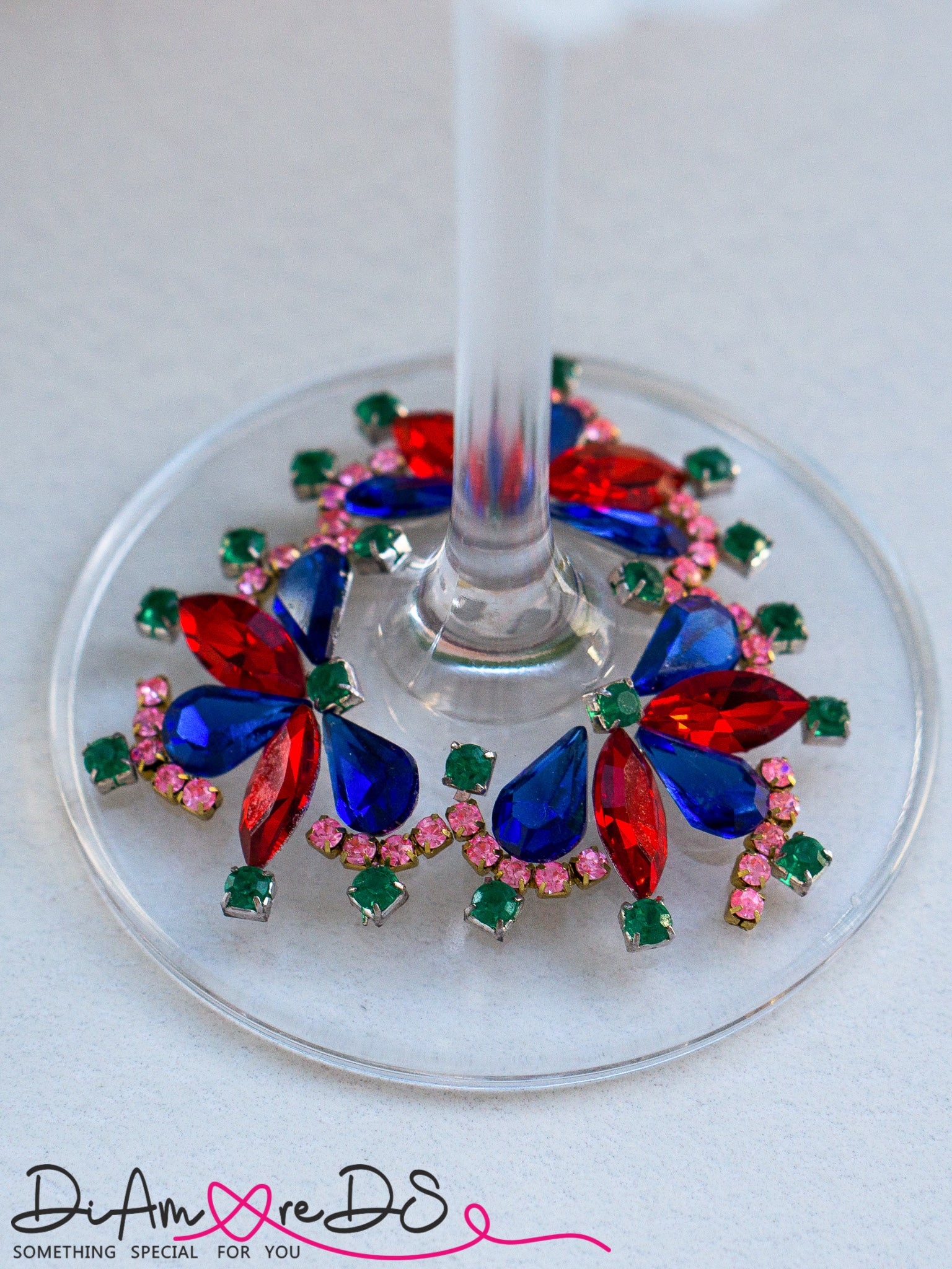 Pearl Llama Party Wine Glass