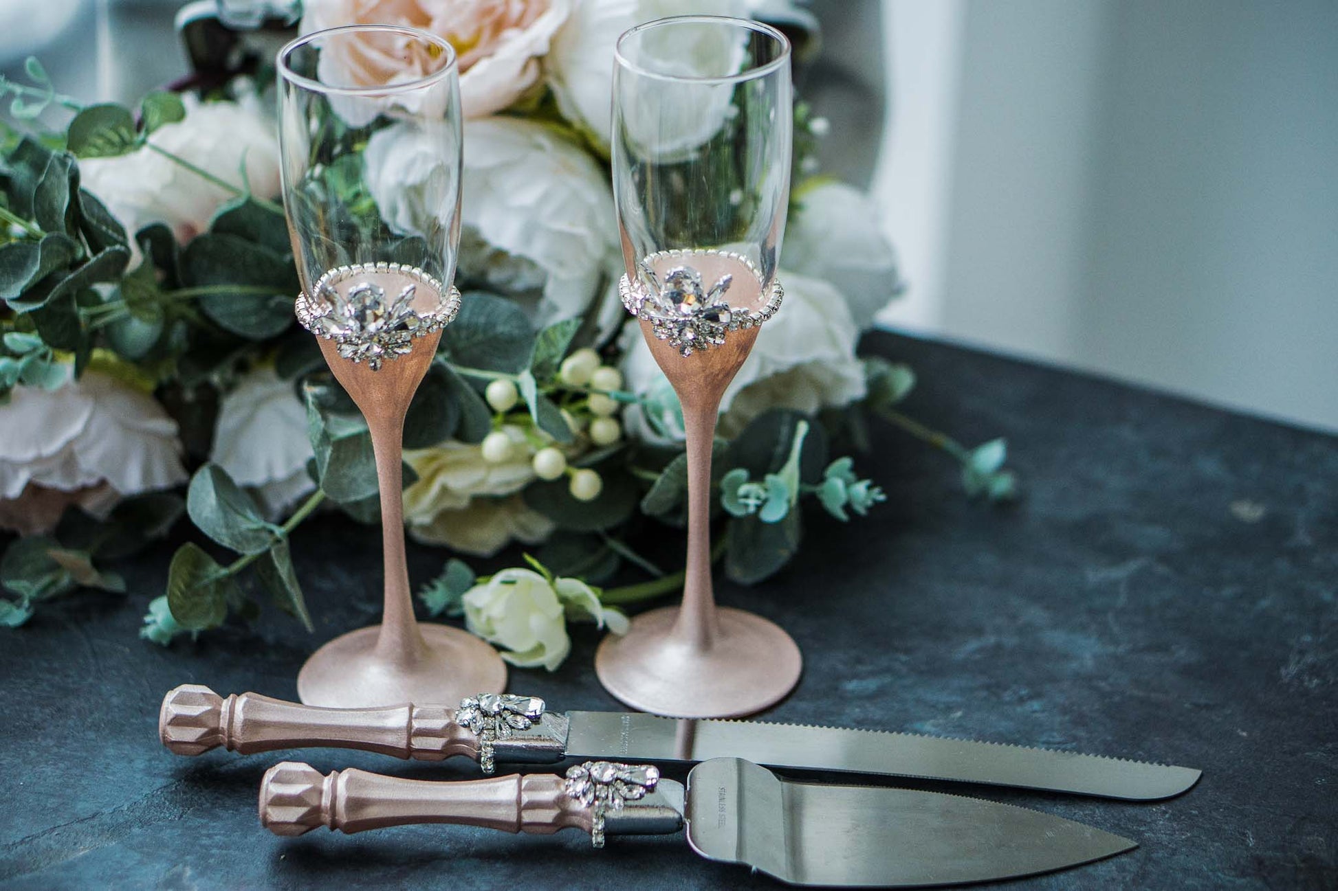 Unique rose gold wedding reception essentials