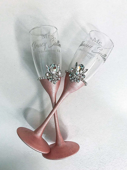 Personalized wedding keepsake champagne flutes