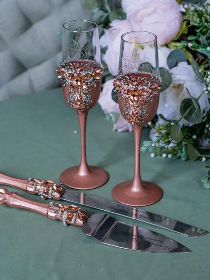 Elegant Personalized Rose Gold Wedding Champagne Flute and Cake Serving Set
