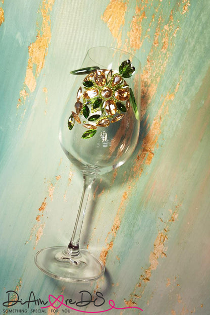 Unique tropical chic sea turtle wine glass, with vibrant green crystal accents for marine decor enthusiasts