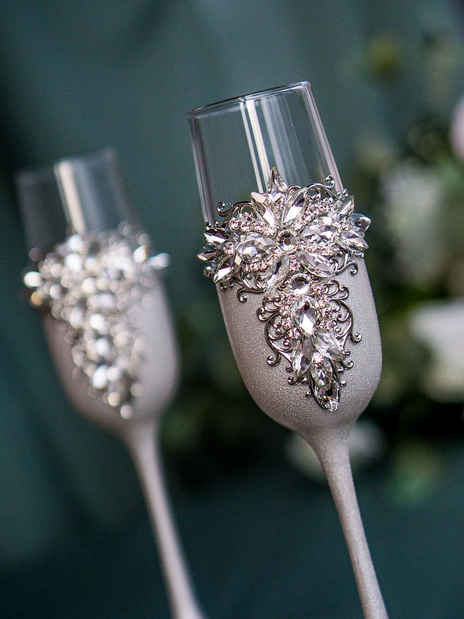 Personalized wedding champagne flutes in silver