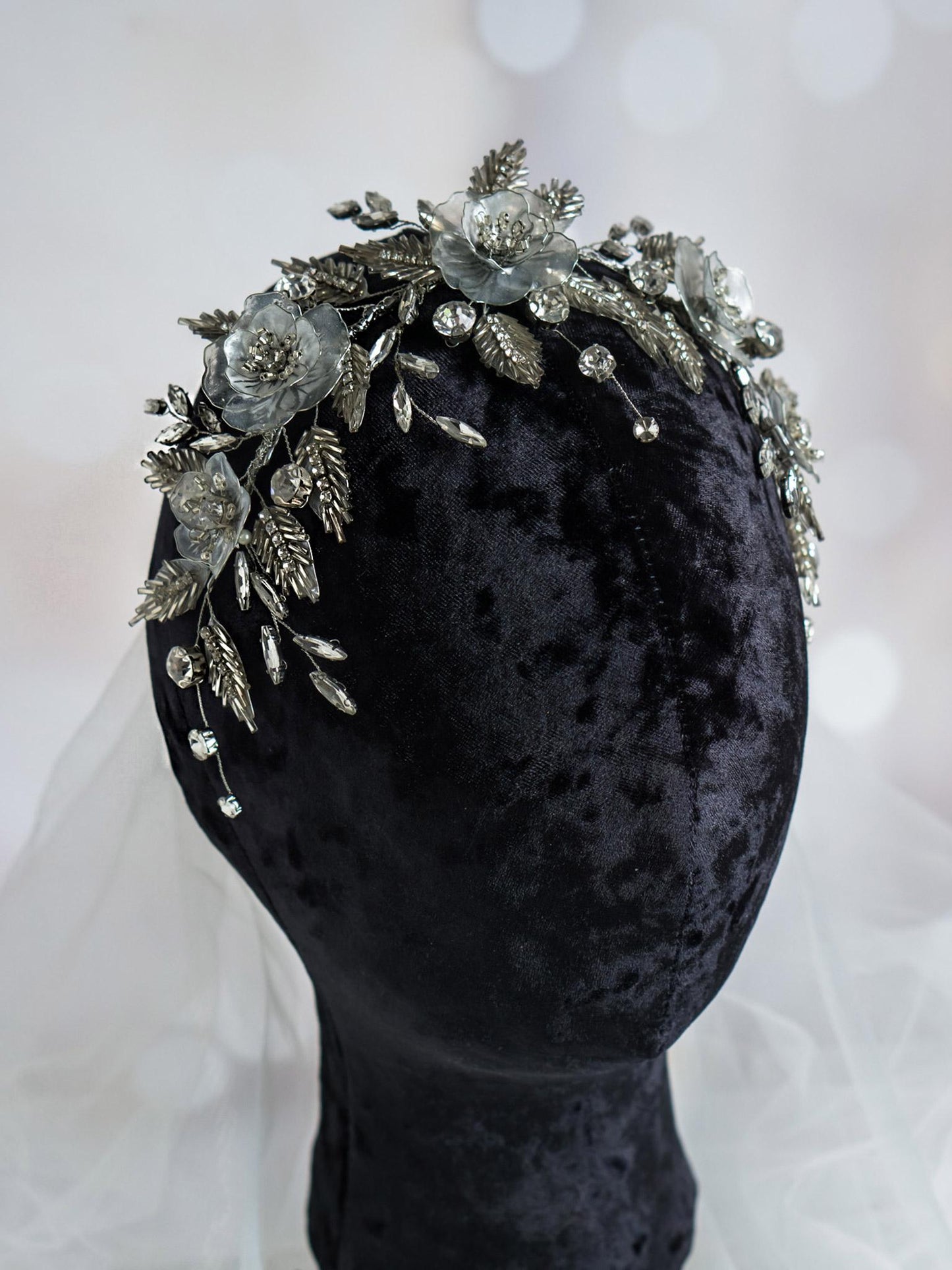 Delicate Floral Headpiece with Shimmering Crystals